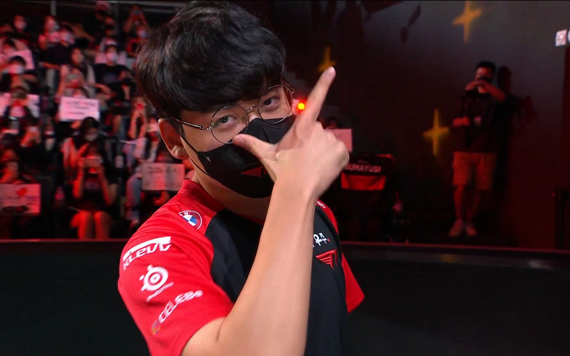 开云体育app-KT险胜TSM，Gumayusi关键团战开团秒人强强对话小组赛，锁定晋级资格的简单介绍