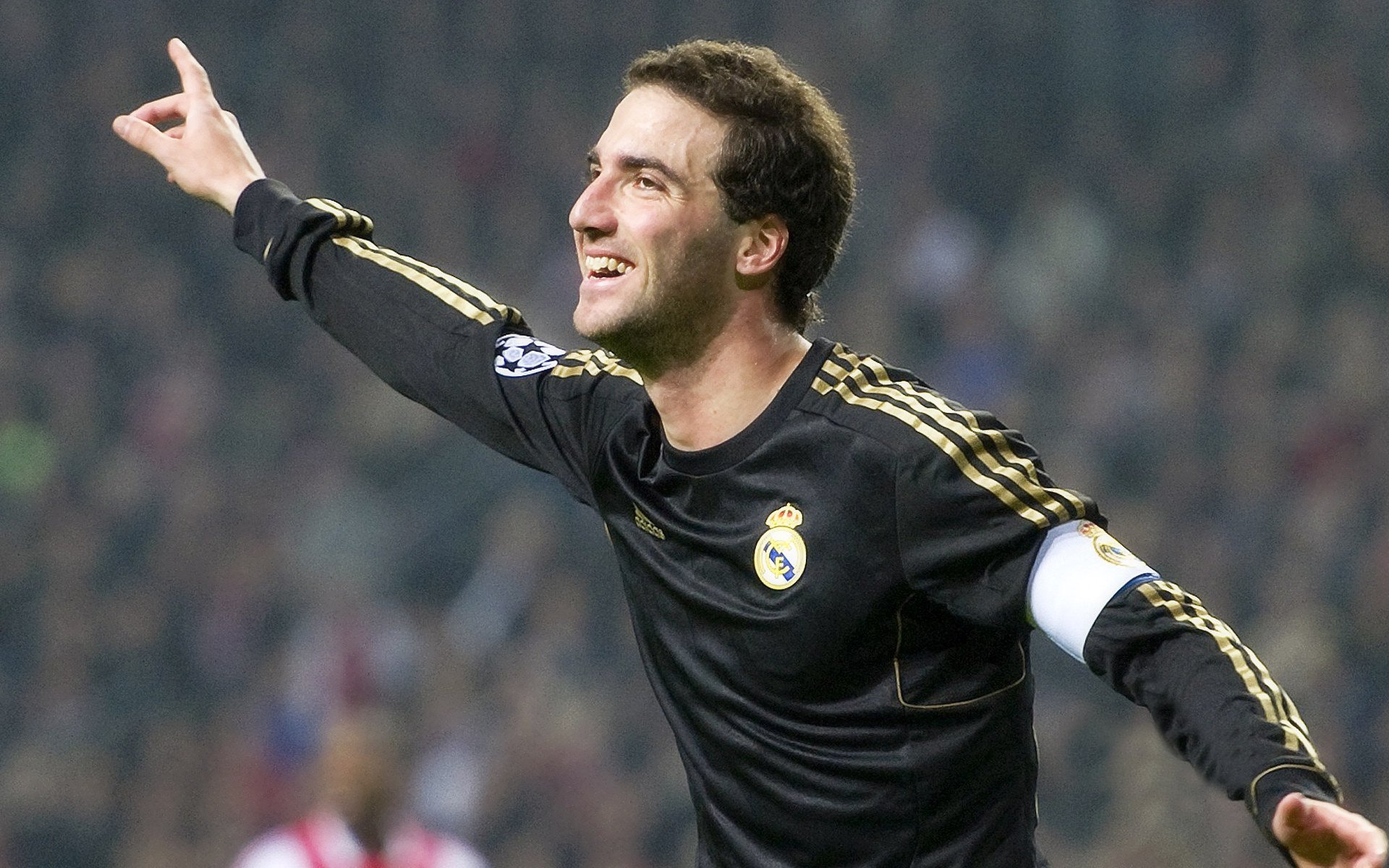 丹麦队力克国际米兰，世界排名争夺战迎来新格局—焦点战深度解析